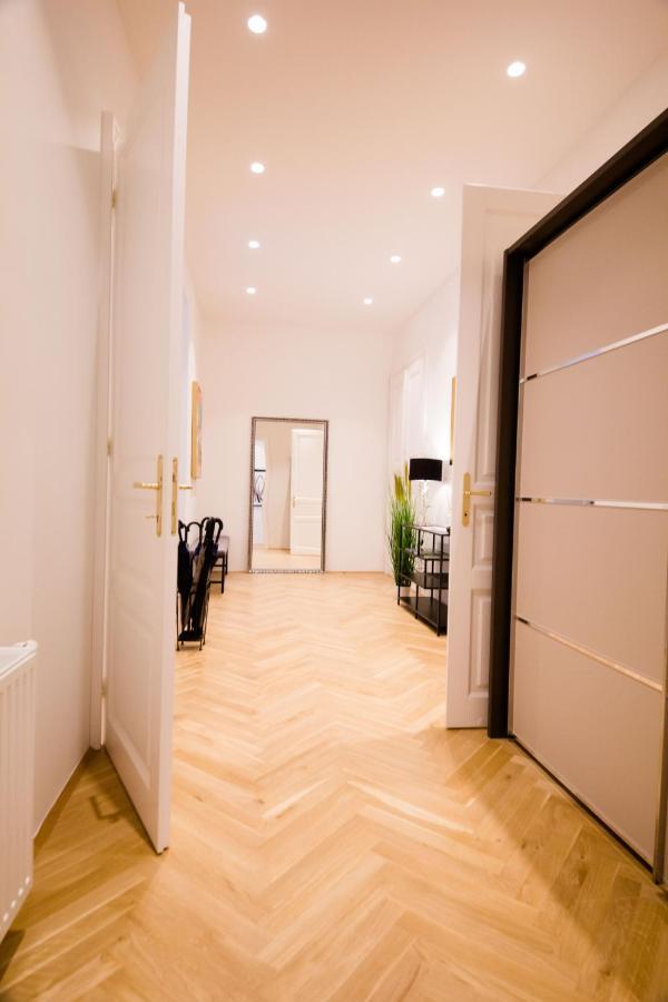 Studio Apartments Opera - Mai'S Apartments Wenen Buitenkant foto